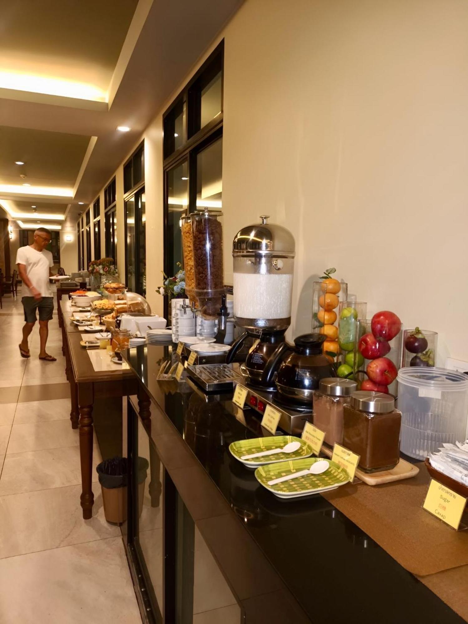 Mangrove Prestige Hotel Na Chom Thian Exterior foto